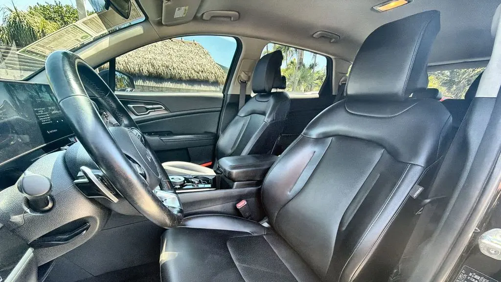 2023 Kia Sportage Hybrid EX
