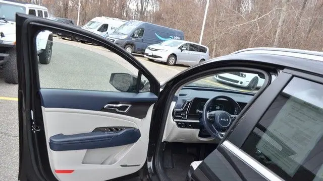 2023 Kia Sportage Hybrid EX