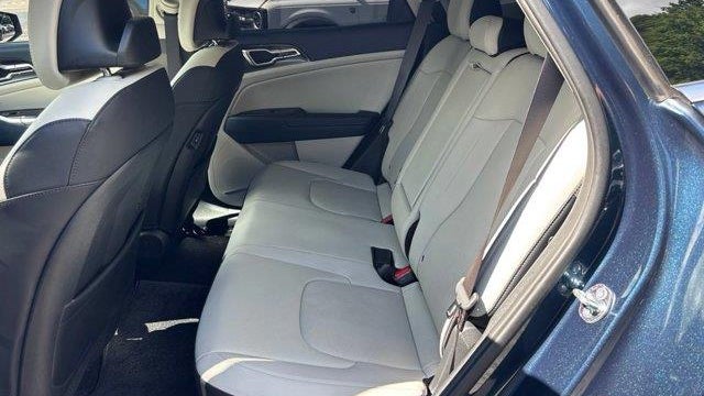 2025 Kia Sportage Hybrid EX
