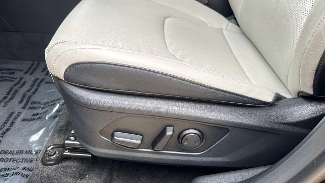 2024 Kia Sportage Hybrid EX