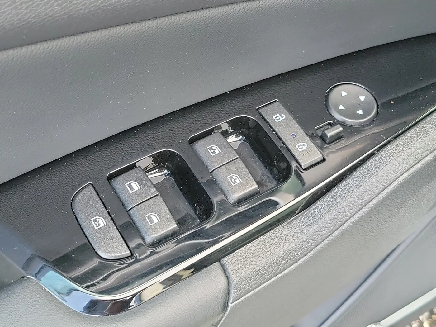 2025 Kia Sportage - $33,138
