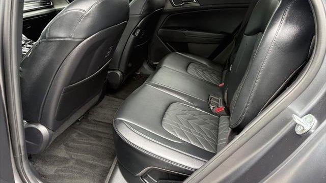 2023 Kia Sportage Plug-In Hybrid X-Line
