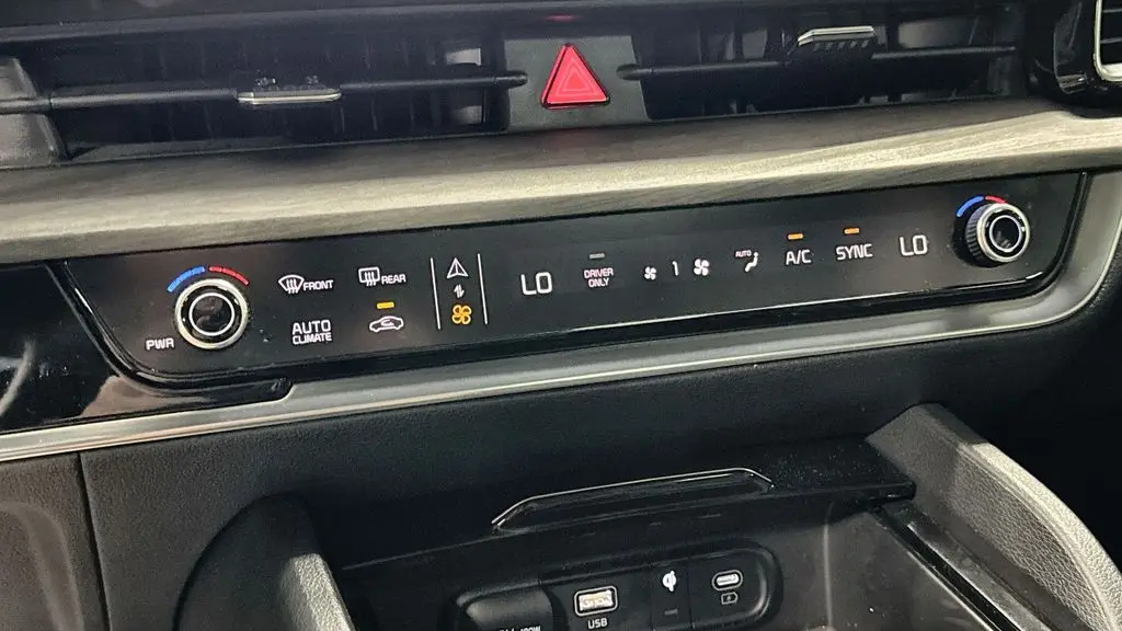 2024 Kia Sportage Plug-In Hybrid X-Line