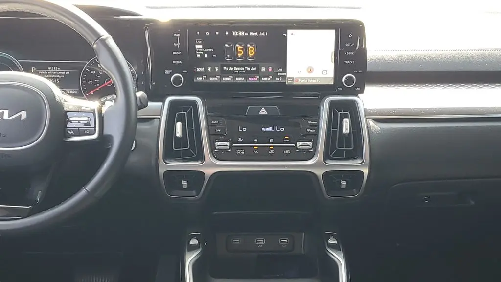 2022 Kia Sorento Hybrid S