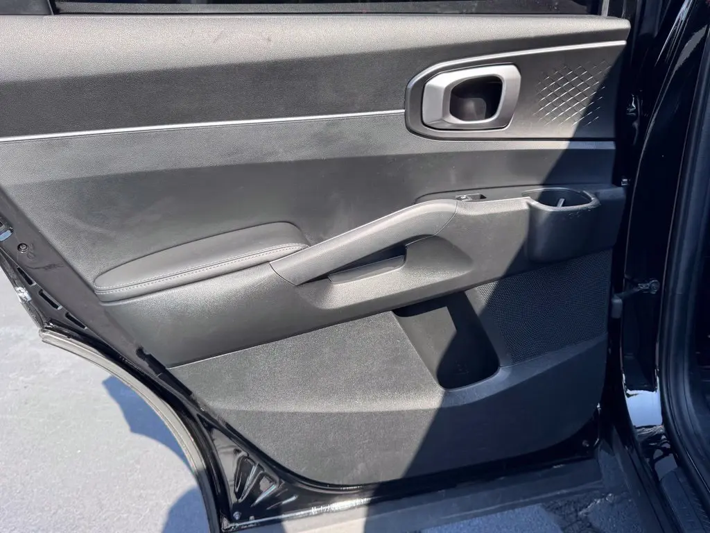2022 Kia Sorento - $20,000