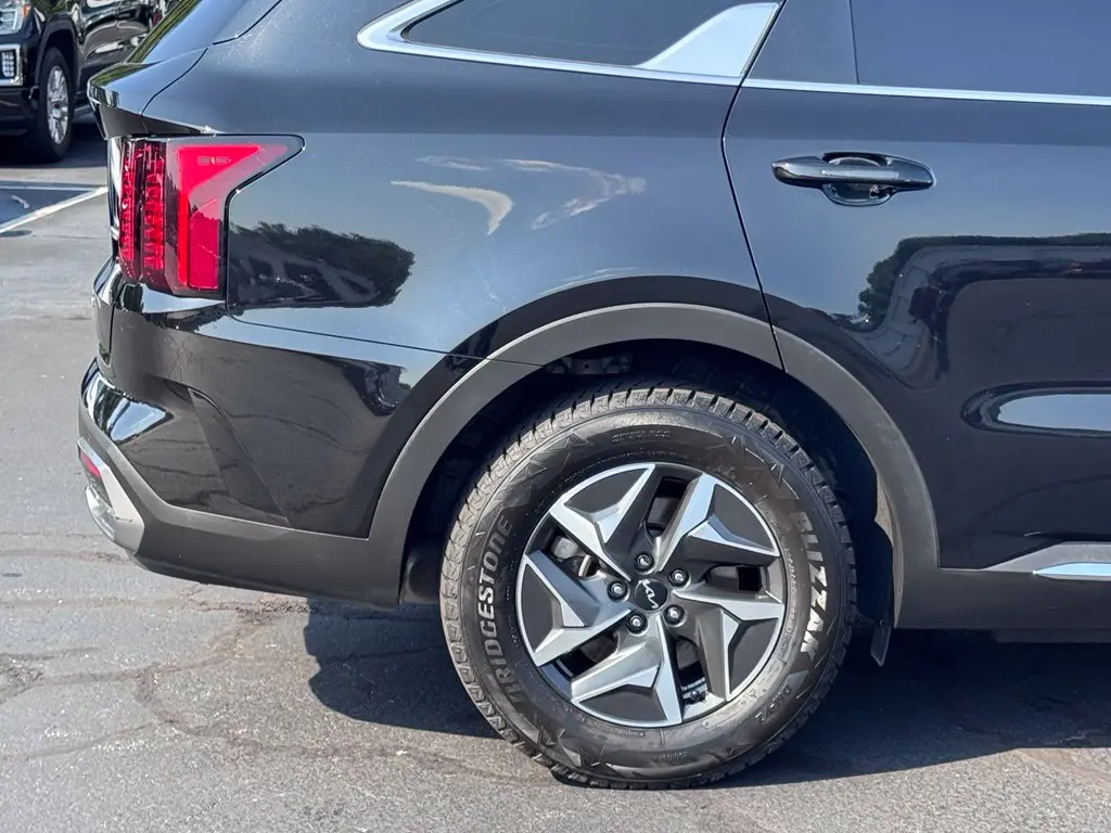 2022 Kia Sorento - $20,000