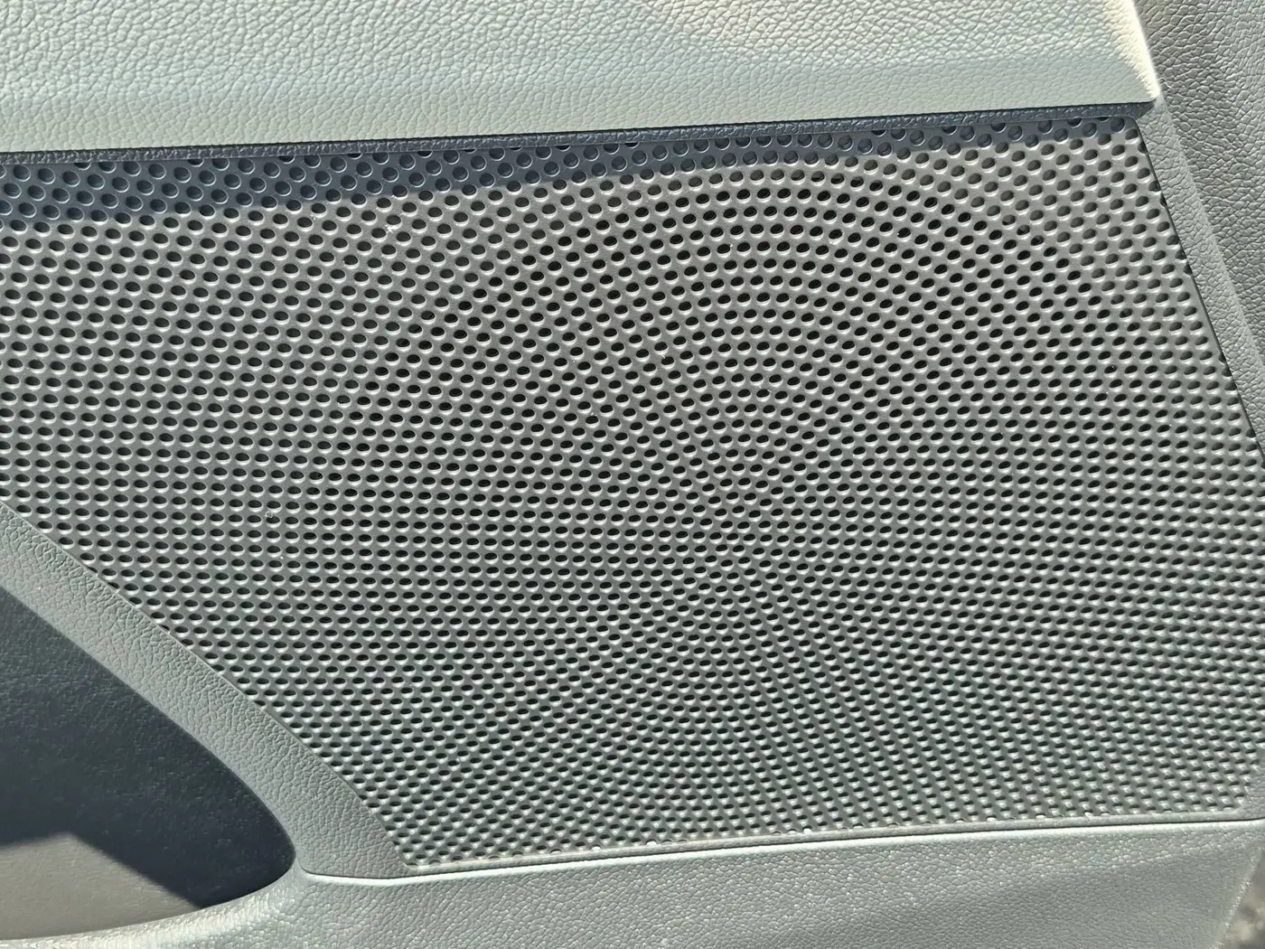 2022 Kia Sorento - $21,810