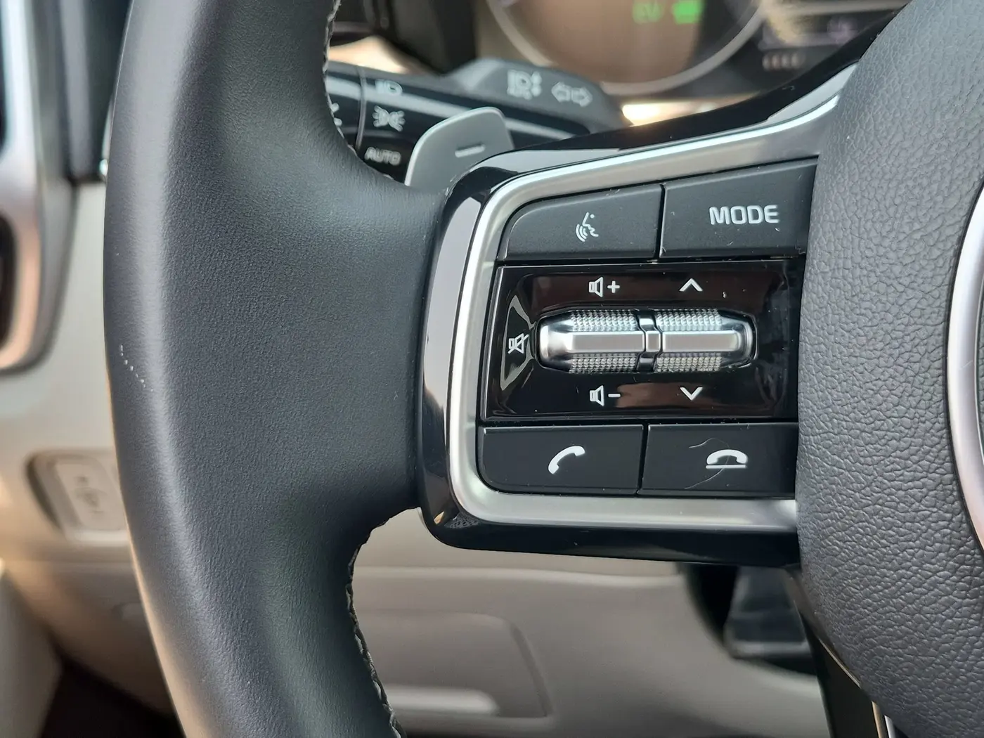 2022 Kia Sorento - $21,810