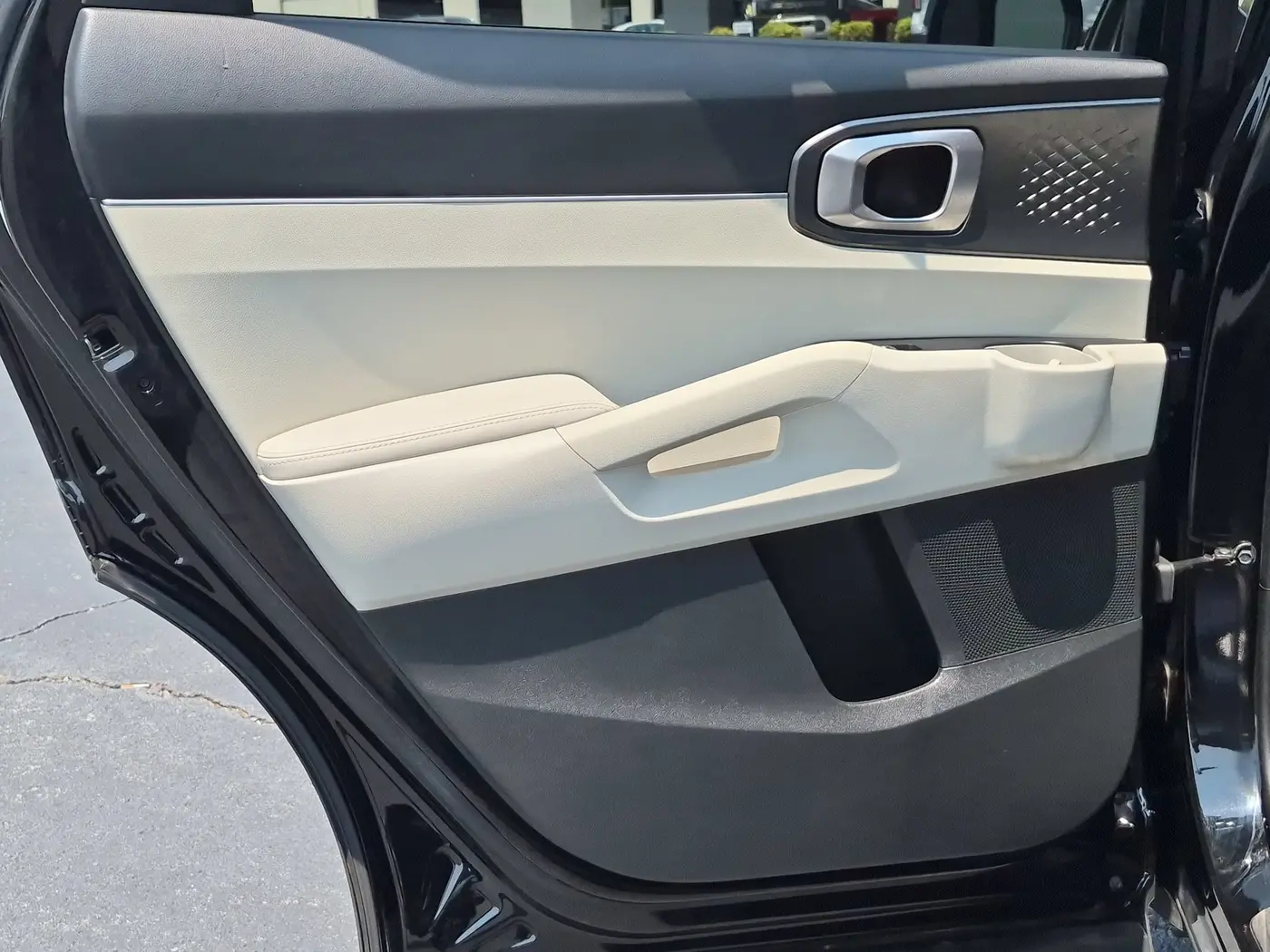 2022 Kia Sorento - $21,810