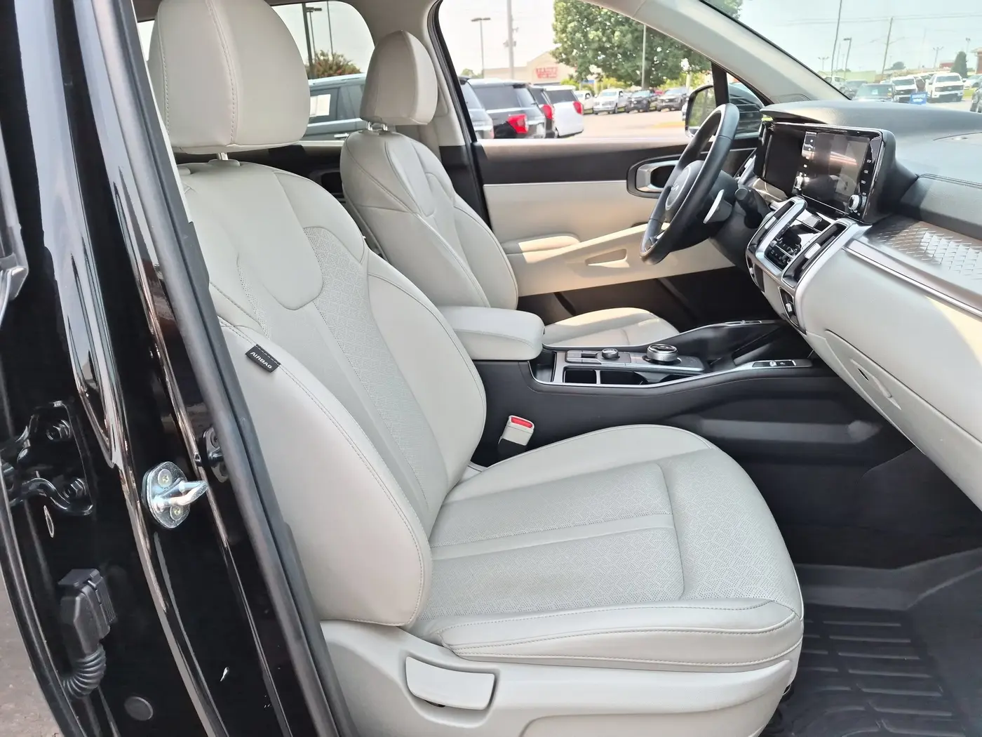 2022 Kia Sorento - $21,810
