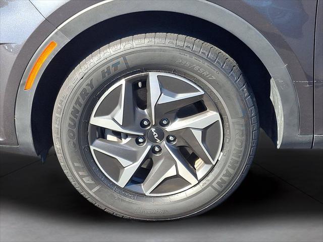 2022 Kia Sorento - $21,500