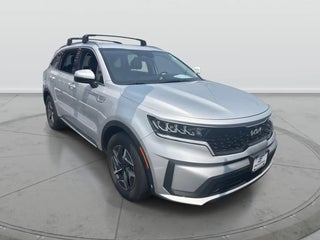 2022 Kia Sorento Hybrid with Silky Silver Exterior