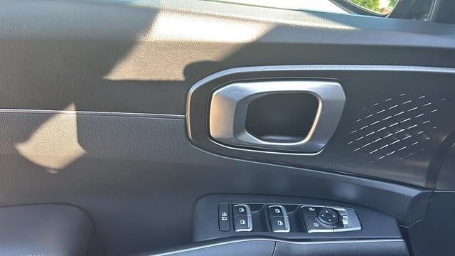 2022 Kia Sorento Hybrid S