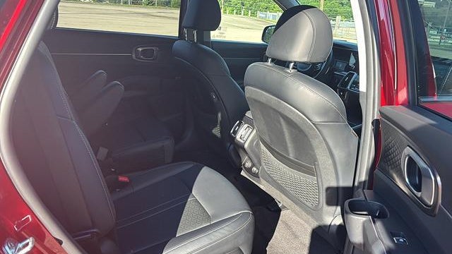 2022 Kia Sorento Hybrid S