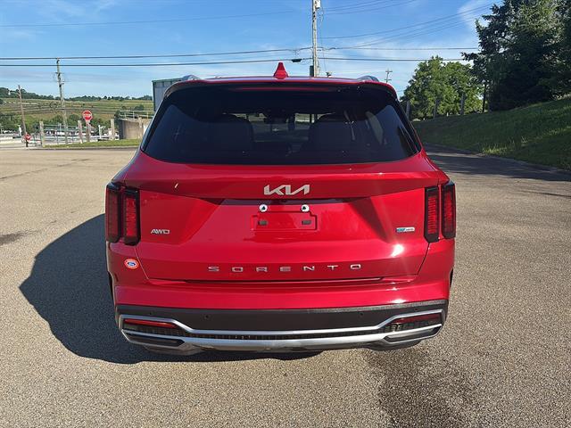 2022 Kia Sorento - $23,500