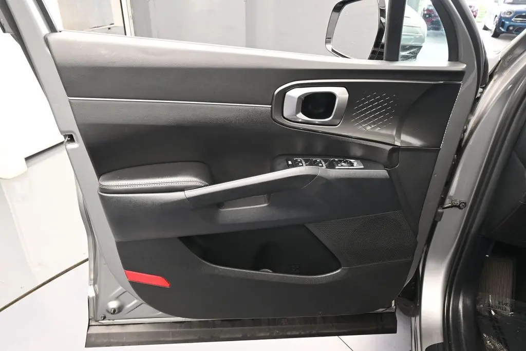 2023 Kia Sorento - $28,401