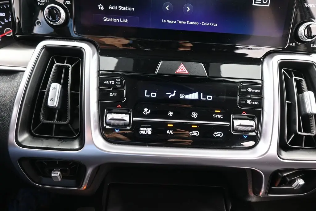 2023 Kia Sorento - $28,401