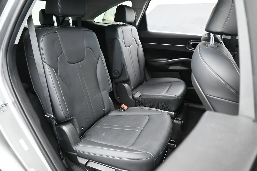 2023 Kia Sorento - $28,401