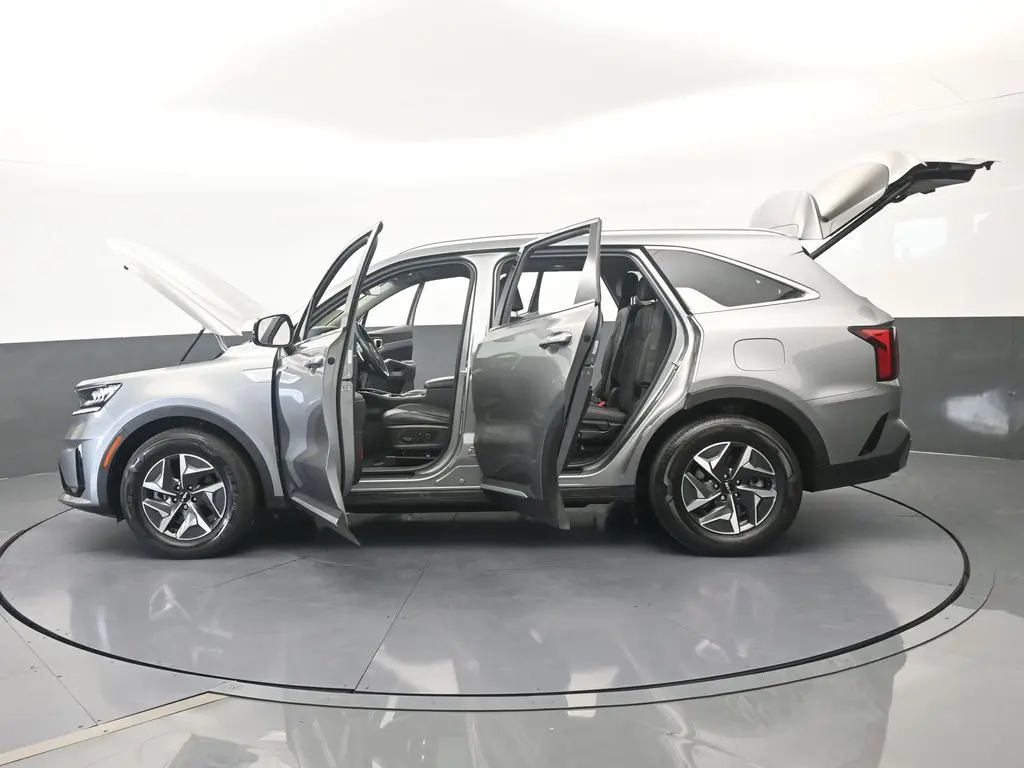 2023 Kia Sorento - $28,401