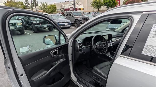 2023 Kia Sorento Hybrid EX
