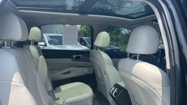 2022 Kia Sorento Hybrid EX