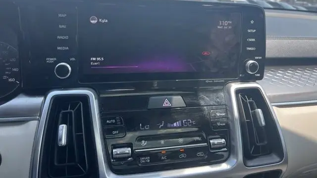 2022 Kia Sorento Hybrid EX