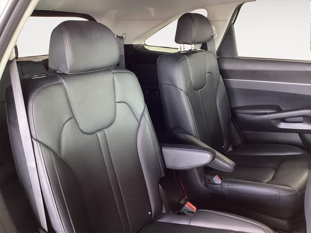 2023 Kia Sorento - $34,000