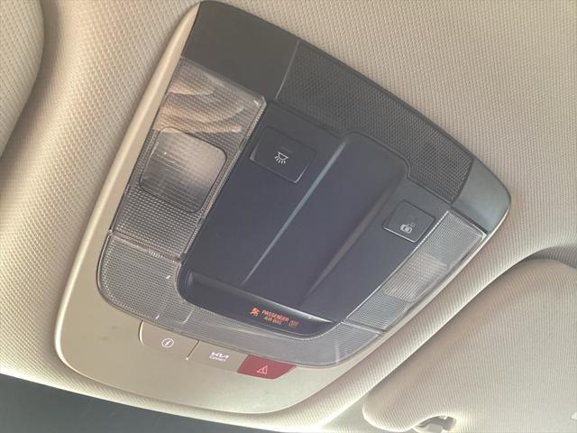 2023 Kia Sorento - $34,000