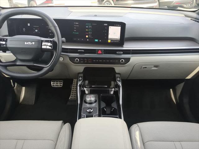 2026 Kia Sorento - $41,998