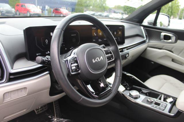 2025 Kia Sorento - $32,490