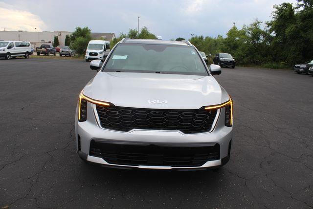 2025 Kia Sorento - $32,490