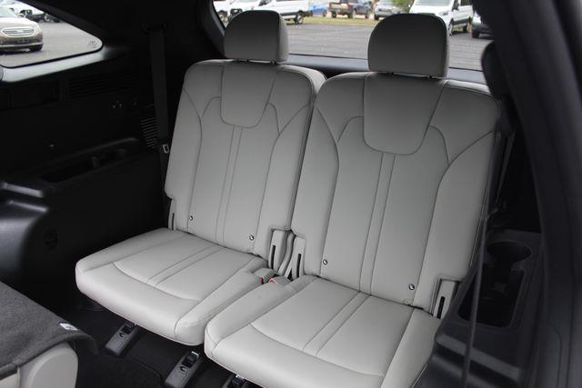 2025 Kia Sorento - $32,490