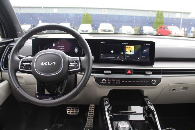 2025 Kia Sorento - $32,490
