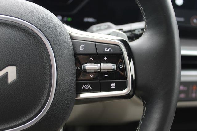 2025 Kia Sorento - $32,490