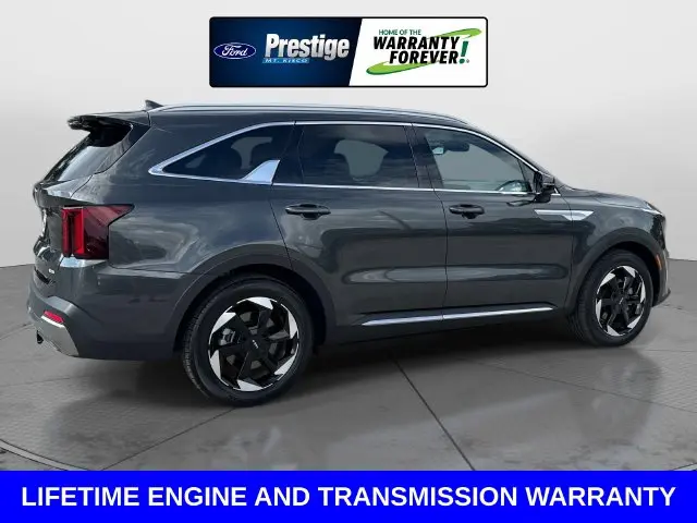 2025 Kia Sorento - $35,800