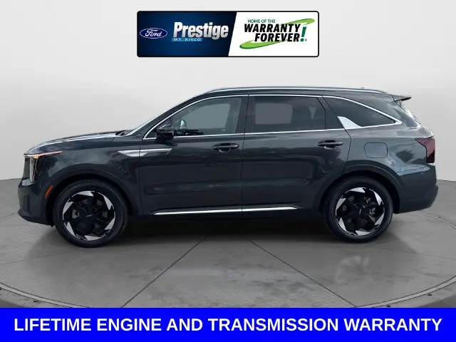2025 Kia Sorento - $35,800