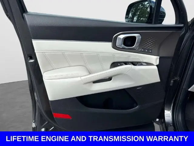 2025 Kia Sorento - $35,800