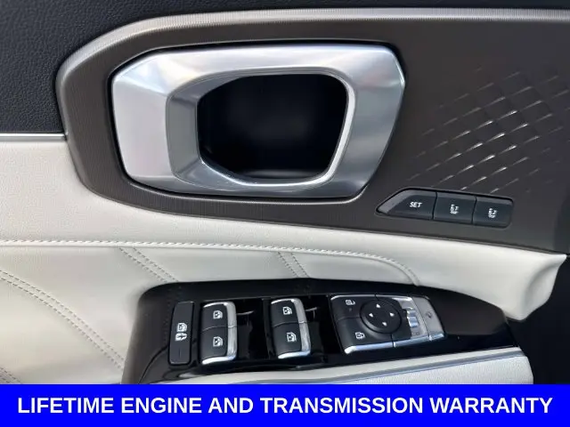 2025 Kia Sorento - $35,800
