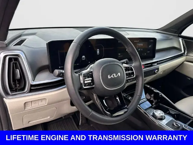 2025 Kia Sorento - $35,800