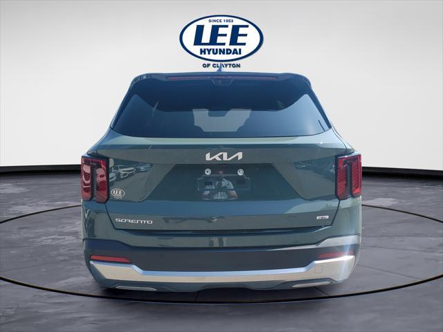 2025 Kia Sorento - $34,995