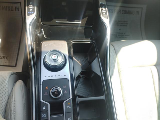 2025 Kia Sorento - $34,995