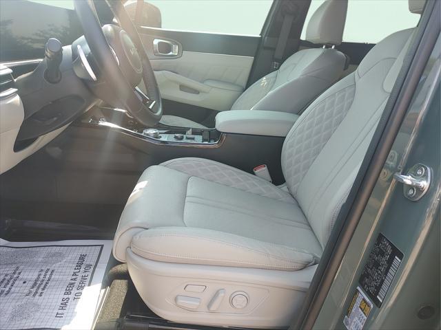 2025 Kia Sorento - $34,995