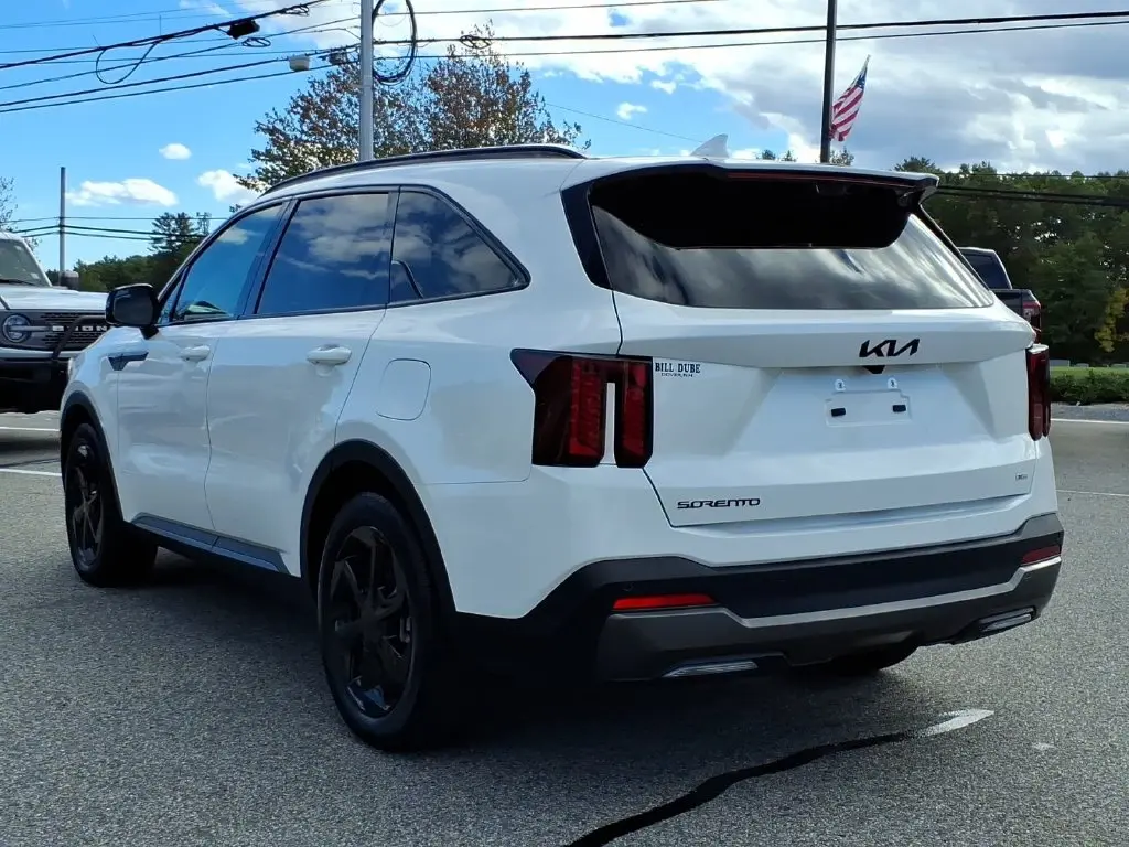 2026 Kia Sorento - $41,900