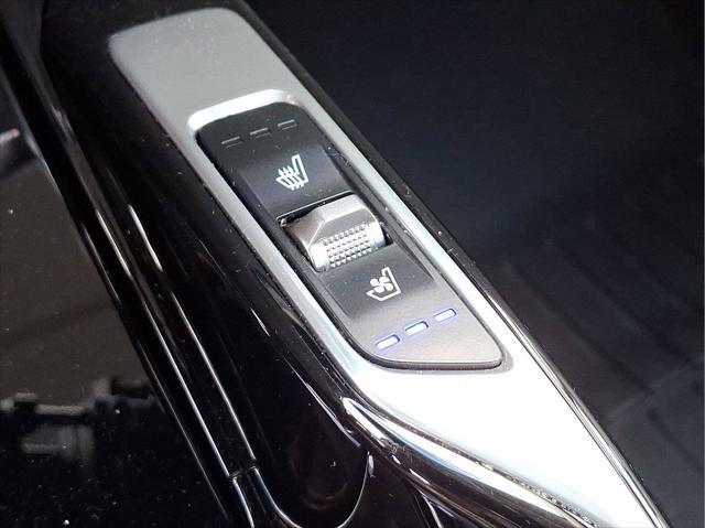 2023 Kia Sorento - $32,000