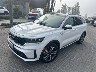 2023 Kia Sorento Hybrid with Snow White Pearl Exterior