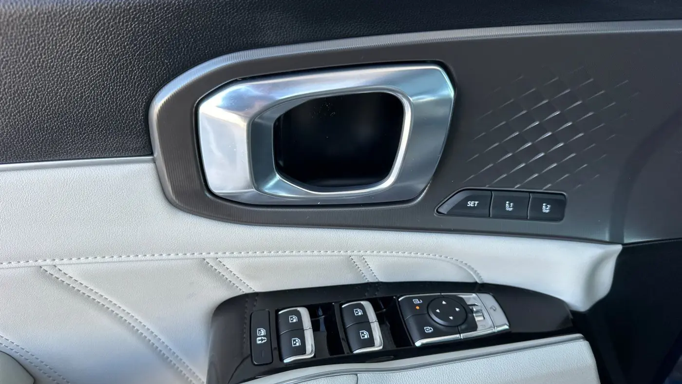 2025 Kia Sorento Plug-In Hybrid SX Prestige