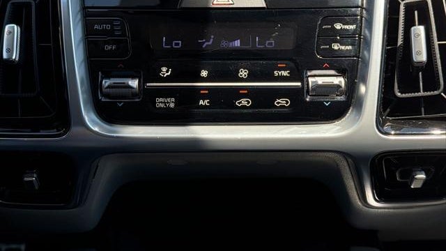 2024 Kia Sorento Plug-In Hybrid SX Prestige