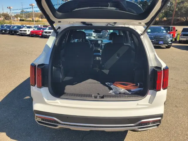 2023 Kia Sorento - $36,573