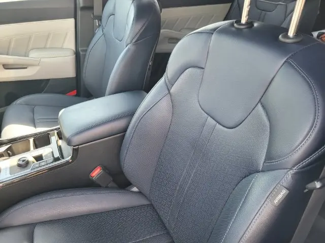 2023 Kia Sorento - $36,573