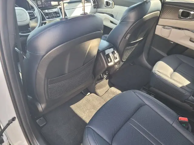 2023 Kia Sorento - $36,573